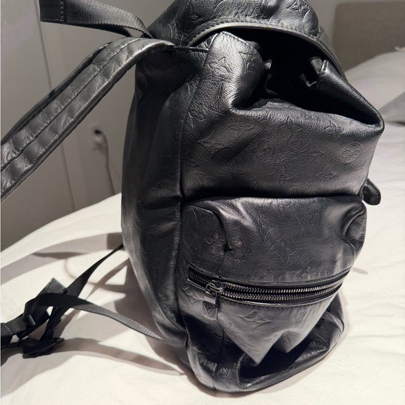 louis vuitton adrian backpack LOU Size:32 Oz (1-Pack) satchel bags Men's Leather Biker Jacket,
